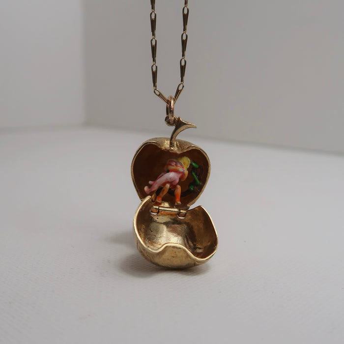 9ct Adam & Eve Opening Apple Charm