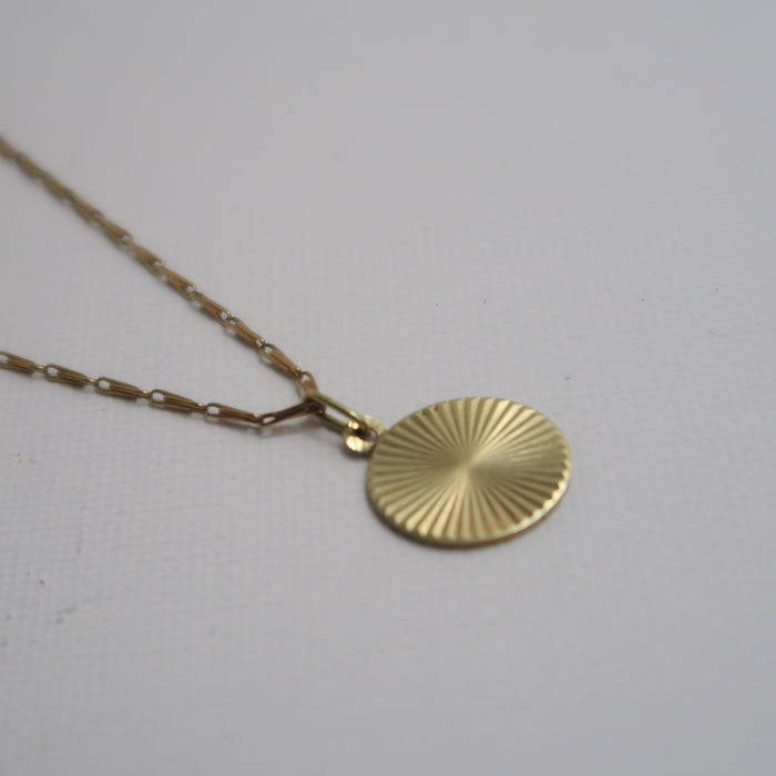 9ct Lobster Pendant