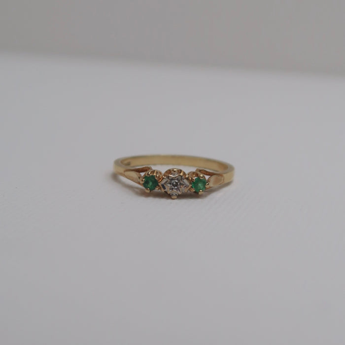 Vintage 3 Stone Emerald & Diamond Ring