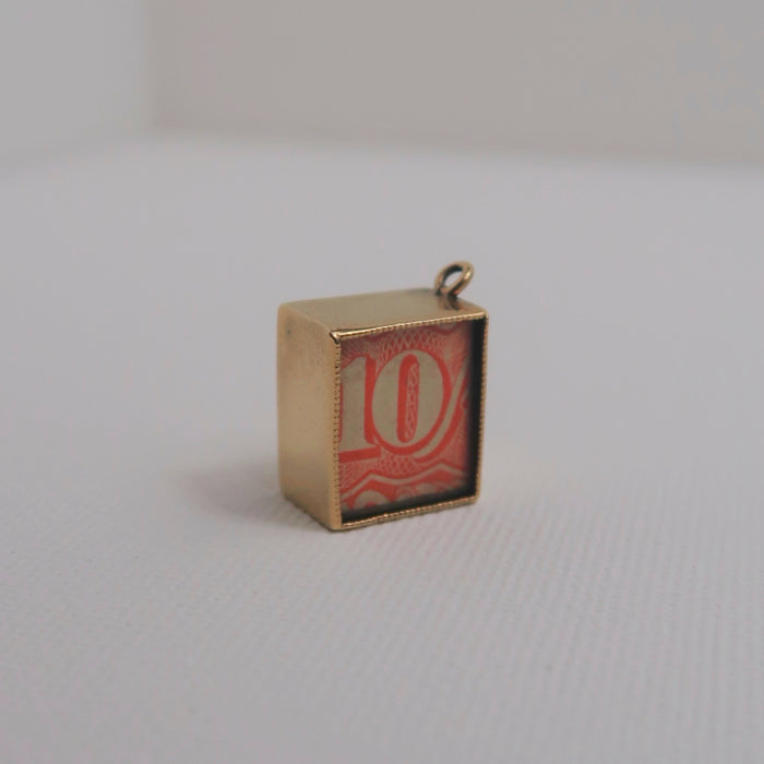 1970s "10 shilling note" Charm