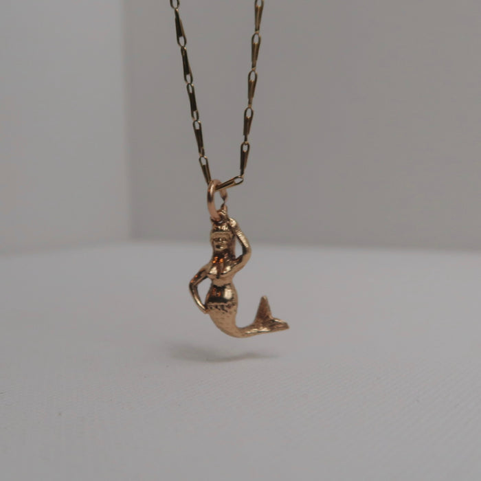 Charms & Pendants