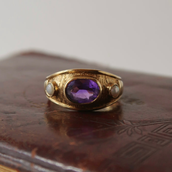Amethyst & Pearl Ring