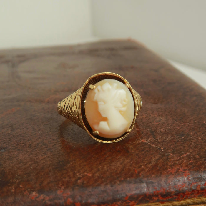 Came Ring (1970)