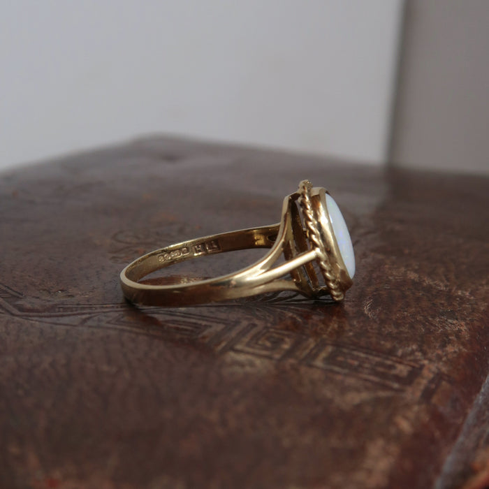 Opal Ring (1993)