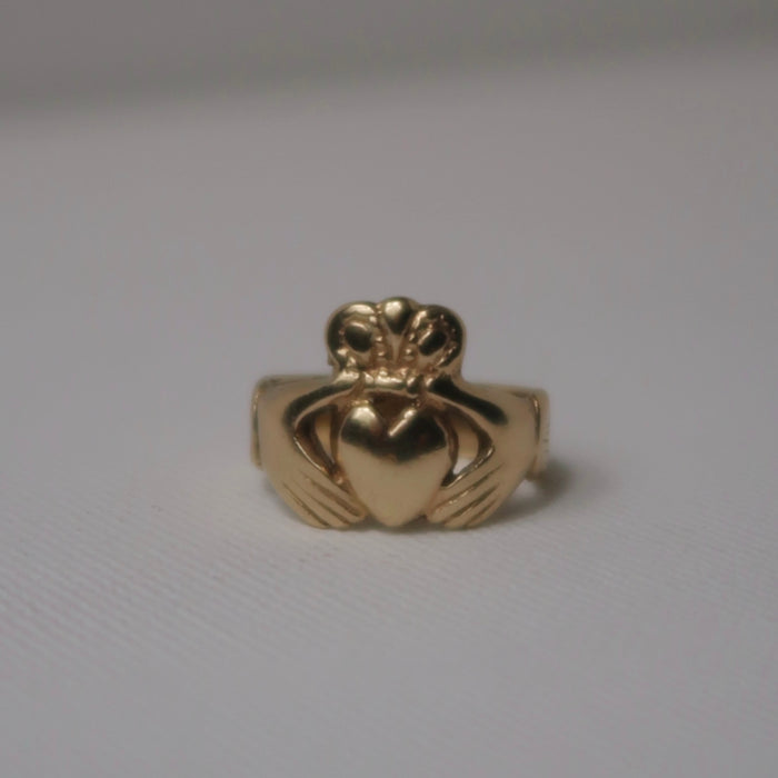 Chunky Vintage Claddagh