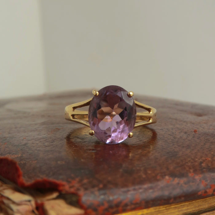 Oval Amethyst Solitaire Ring
