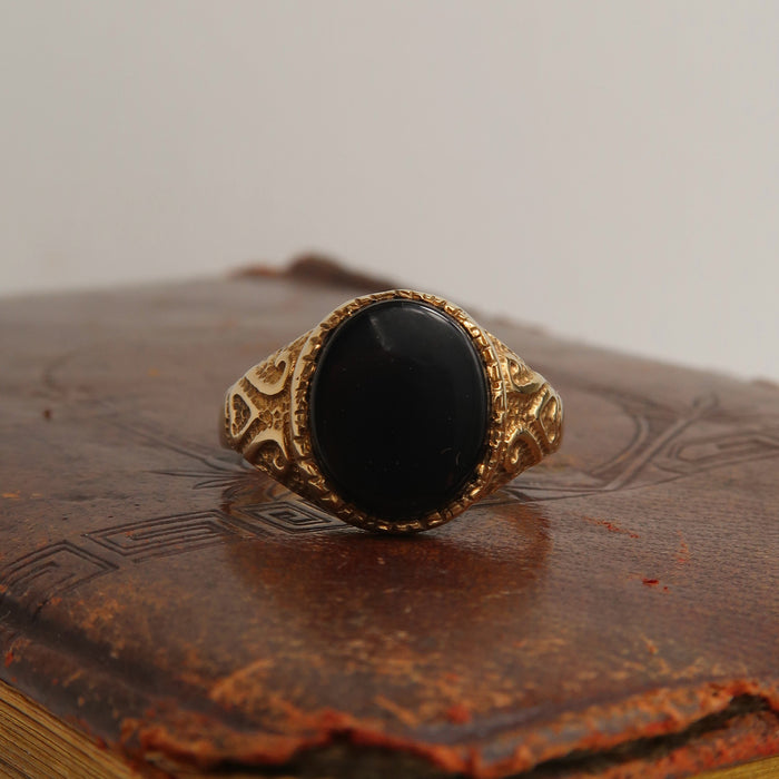 Fancy Onyx Signet (1983)