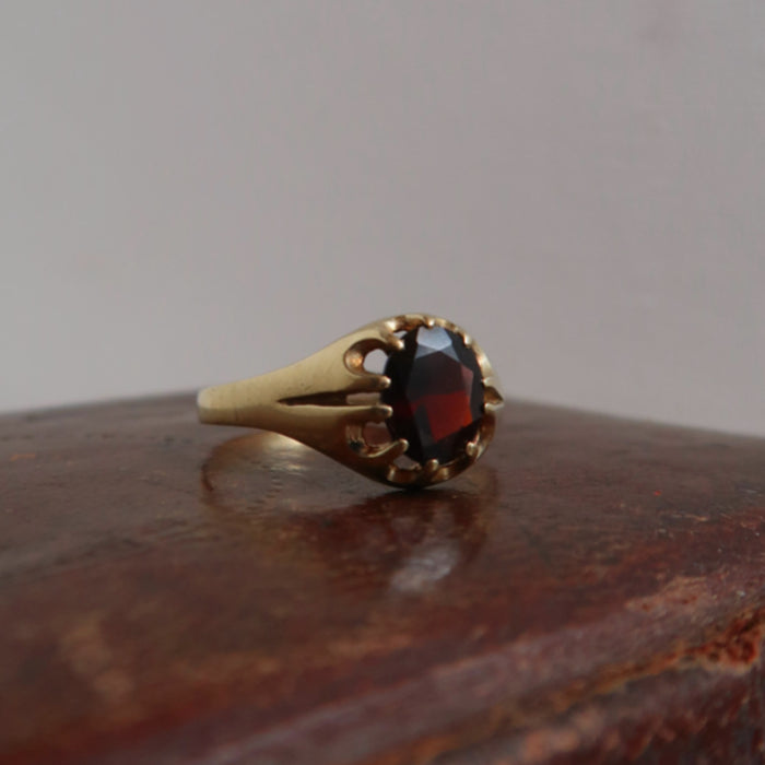 Garnet Signet (Large Size)