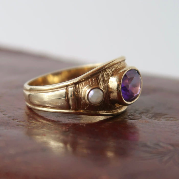 Amethyst & Pearl Ring