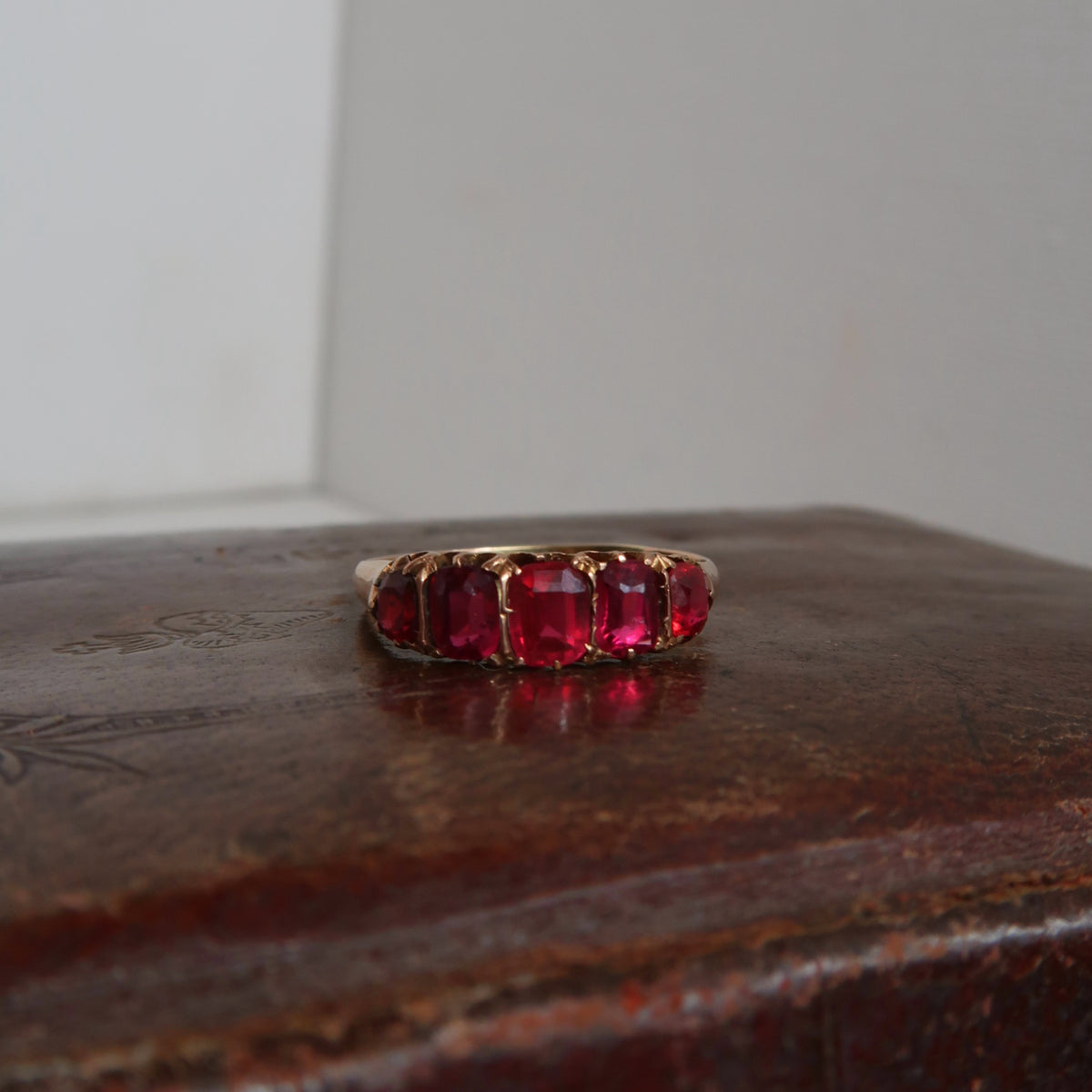 Antique 5 Stone Raspberry Garnet (1899)– Oro Vintage