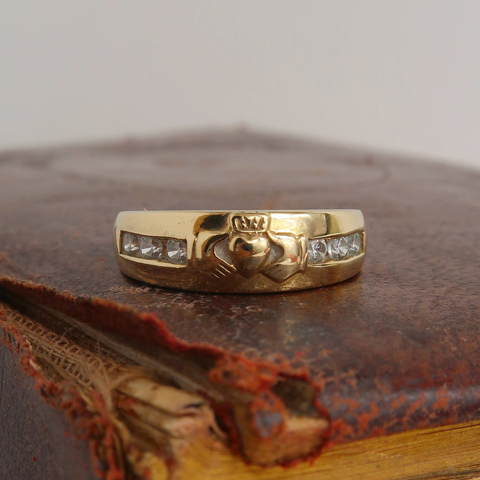 Claddagh CZ Band