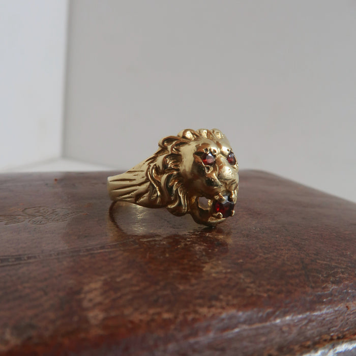 Lion Head Ring