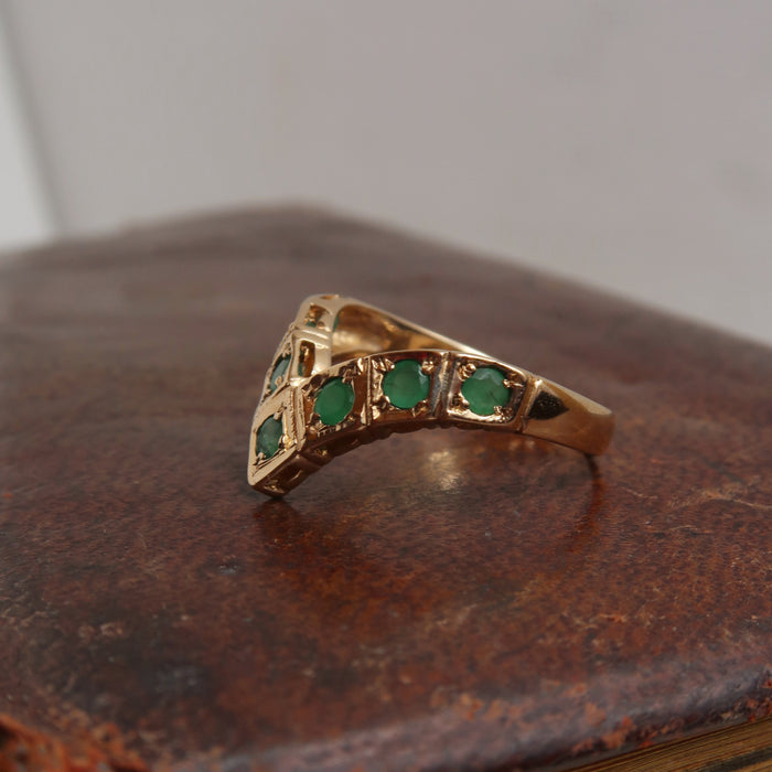 Emerald V Ring (1979)