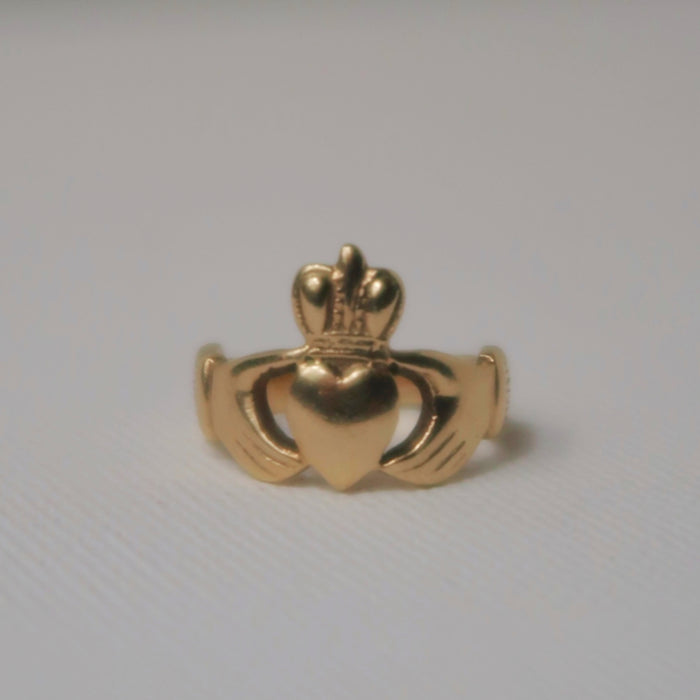 Chunky Vintage Pinky Claddagh (1974)
