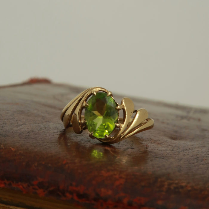 Dainty Peridot Ring (1993)