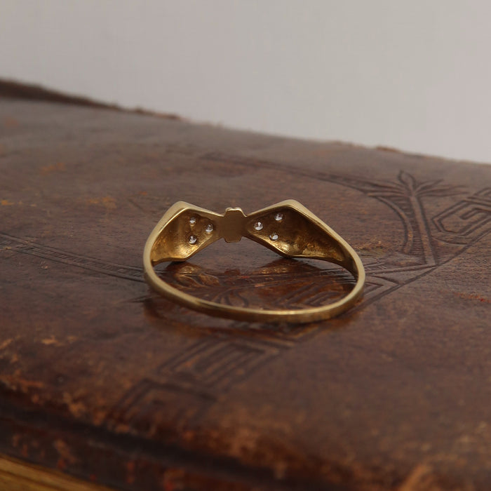 Dainty Bow Ring