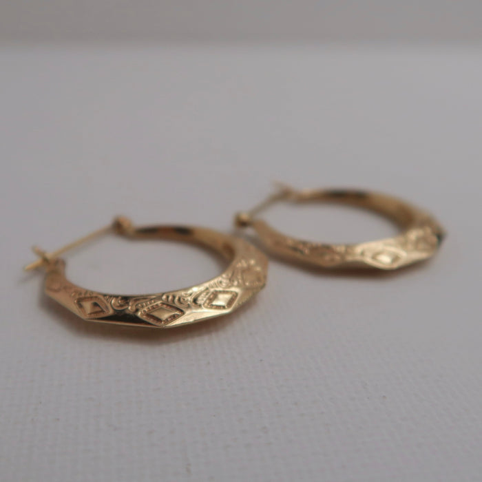 9ct Patterned Hoops