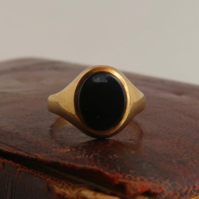 Oval Onyx Signet