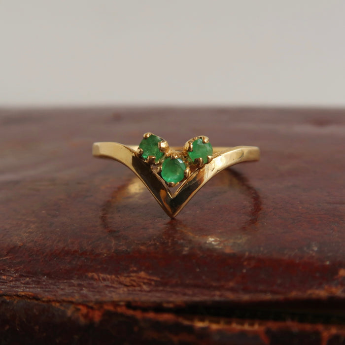 Emerald 'V' Shaped Band